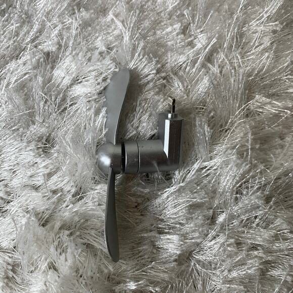 Phone Fan Plugs into the Charger Port Moves Air Travel Outdoors - Picture 1 of 2